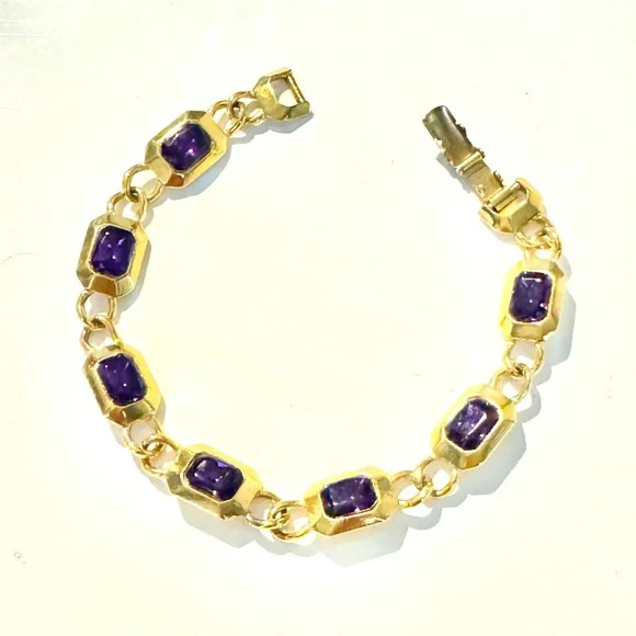 RARE Vintage Trifari Gold Tone Faux Amethyst Cabochon Chain Bracelet - Picture 2 of 4